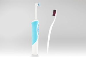 Mannual-vs-Electric-Toothbrush